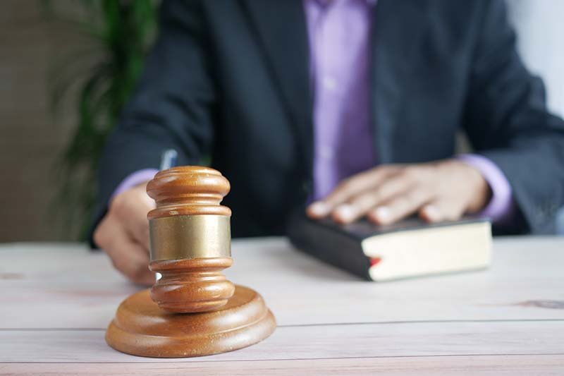 How to Choose the Right Criminal Defense Attorney